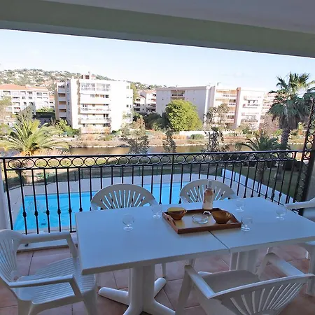 Port Marine Apartment Sainte-Maxime Exterior photo