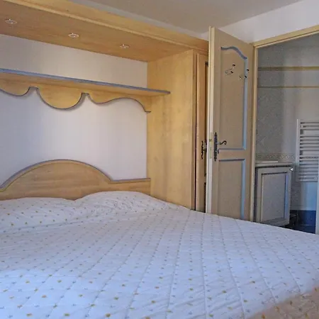 Port Marine Apartment Sainte-Maxime Exterior photo