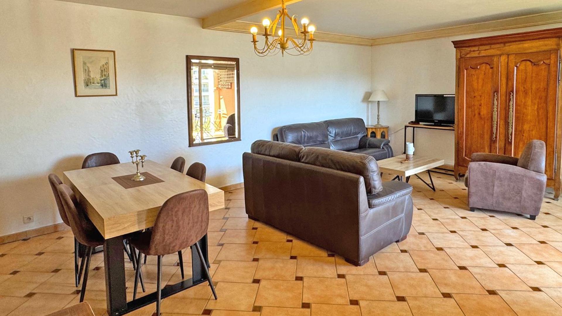 Port Marine Apartment *